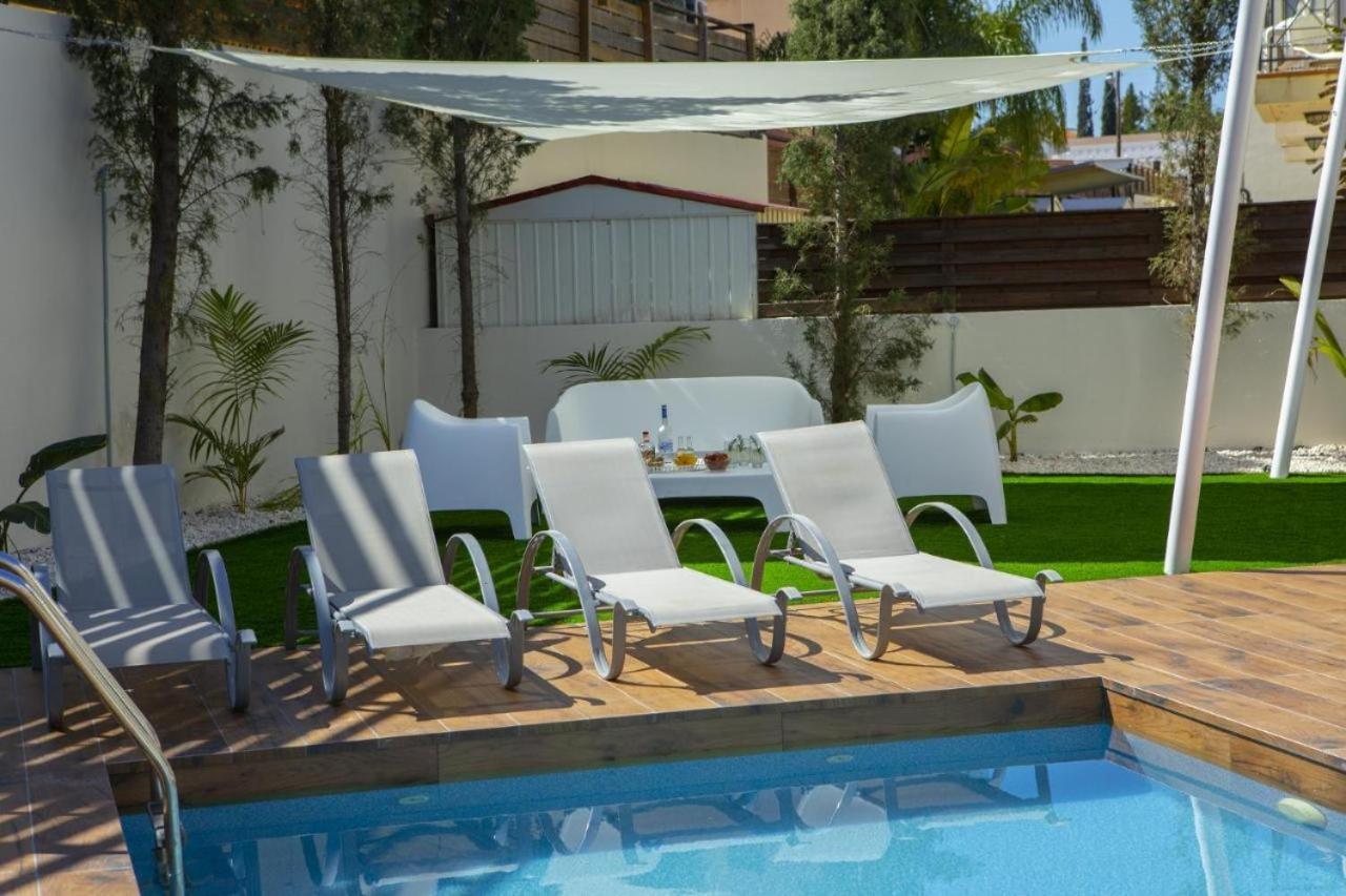 Tsokkos Family Villa - Pool Garden Walk To Beach 프로타라스 외부 사진